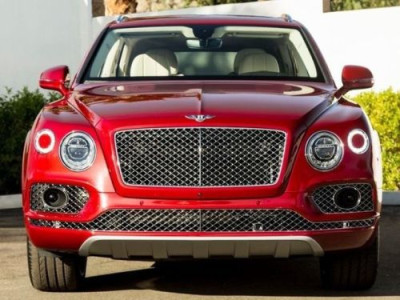 Bentley Bentayga Front Bumper Chrome Grill Right Side